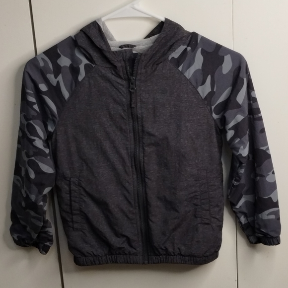 Kids OshKosh Grey / Camo Sleeve Jacket With Hood Size 6 - Picture 2 of 4